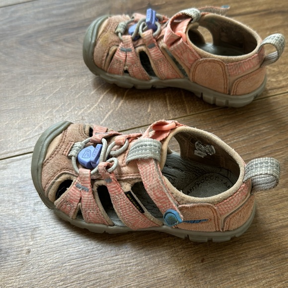 Keen Seacamp II CNX Sandles Sz 8 - Picture 2 of 4